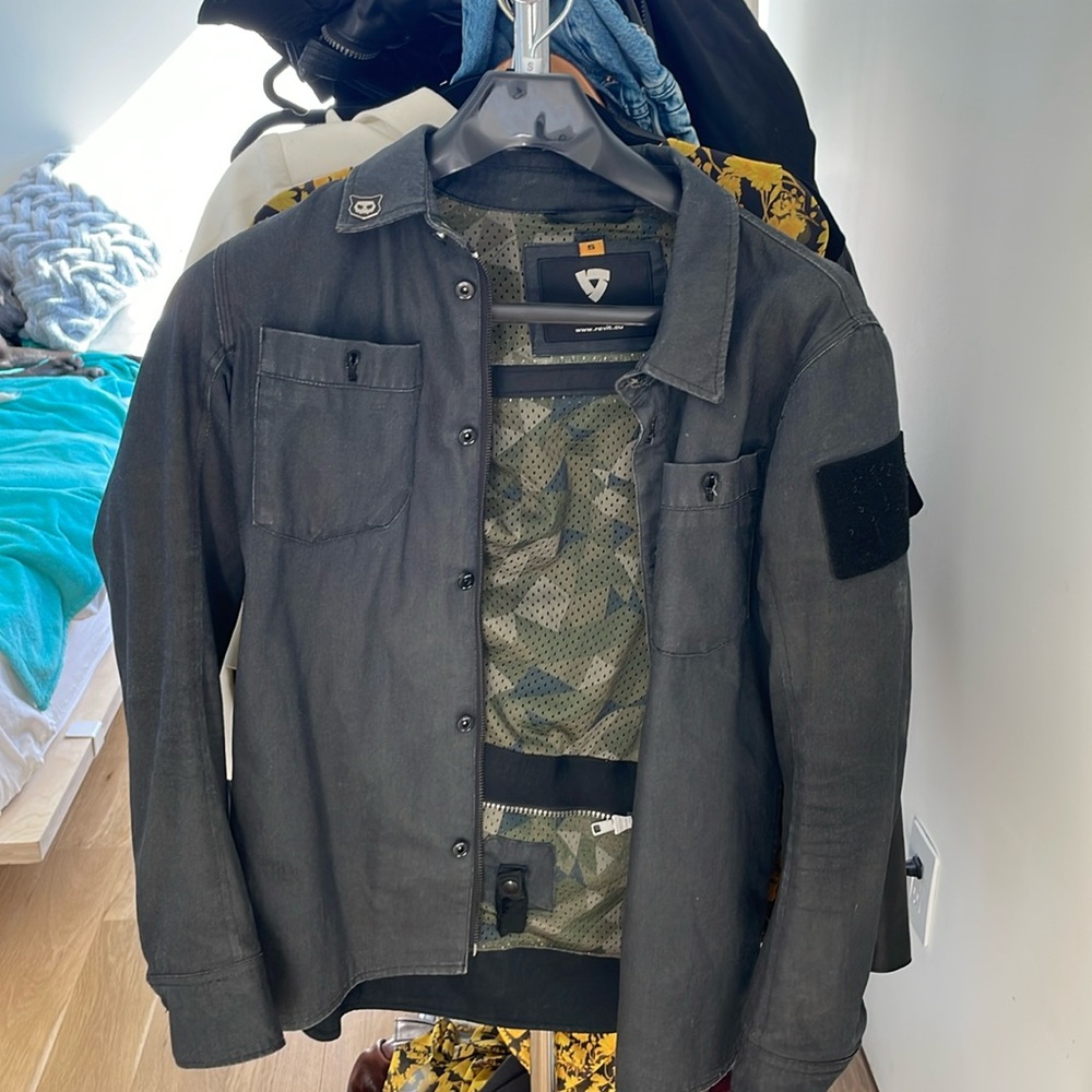Men’s rev’it motorcycle riding jacket small
